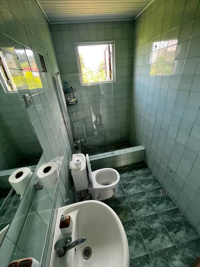 Mziuri Guest House โกนิโอ ภายนอก รูปภาพ
