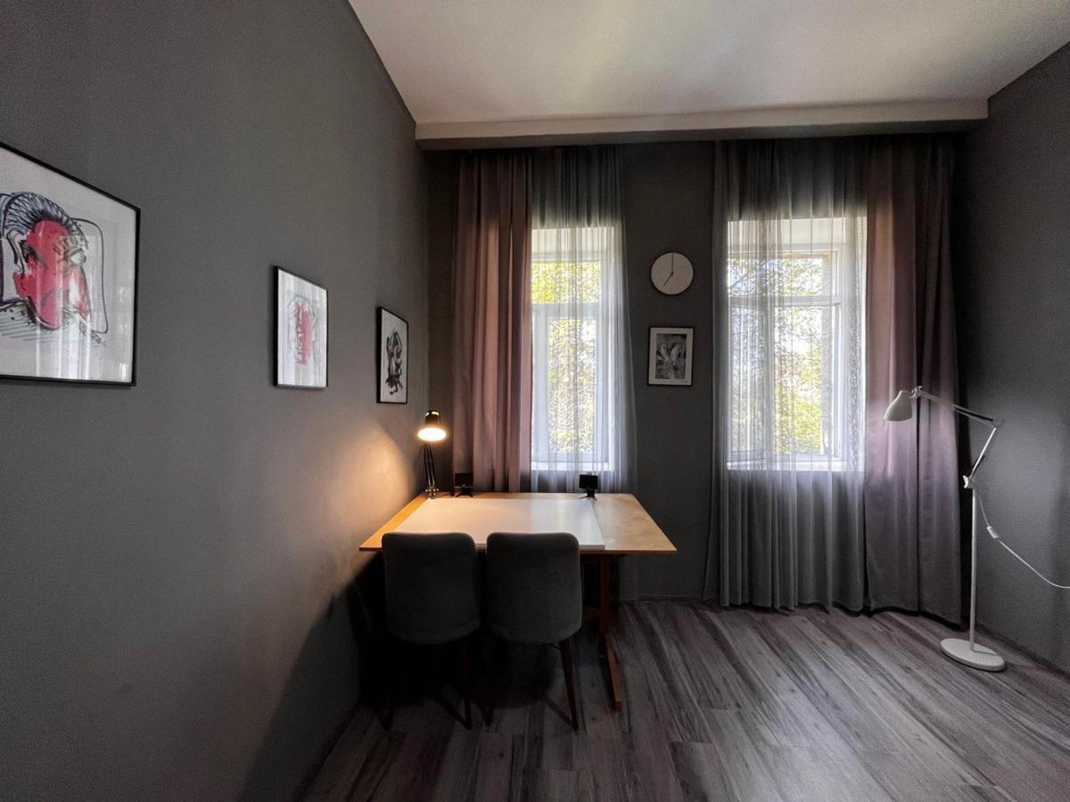 Mziuri Guest House โกนิโอ ภายนอก รูปภาพ